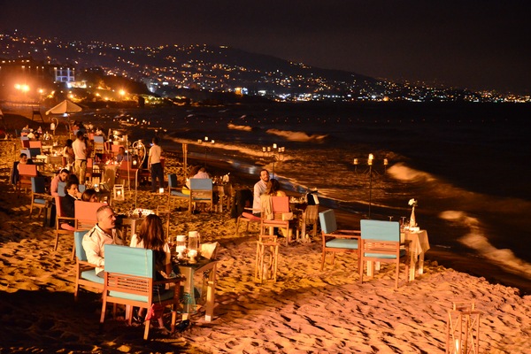 Romantic Beach Dinner at Edde Sands